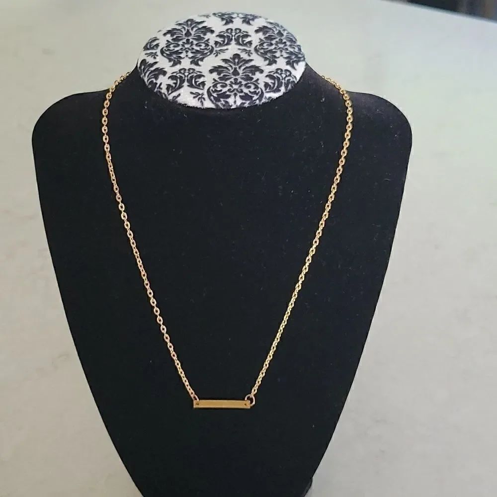 New Gold chain with Bar